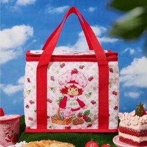 Strawberry Shortcake Insulated Lunch Box NEW 🏷️